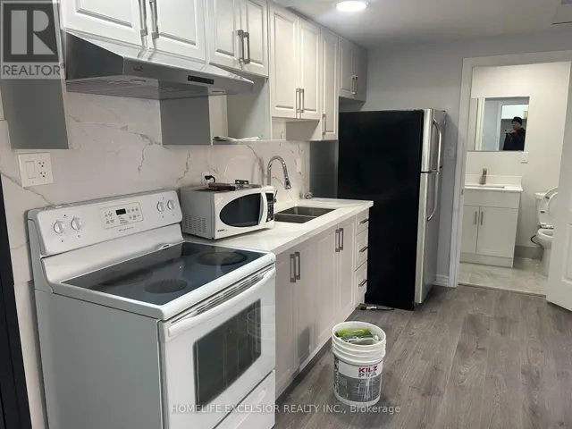 UNIT 3 - 3 SIMCOE STREET S, Oshawa (Central), Ontario L1H1A9