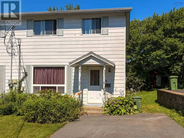 19 Brompton Road, Dartmouth, Nova Scotia B2W4M5