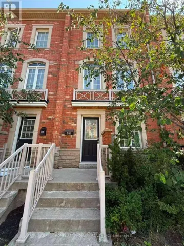 43 ODOARDO DI SANTO CIRCLE, Toronto (Downsview-Roding-CFB), Ontario M3L0G4
