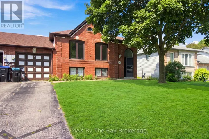 36 HARBOUR CRESCENT, Wasaga Beach, Ontario L9Z1G5