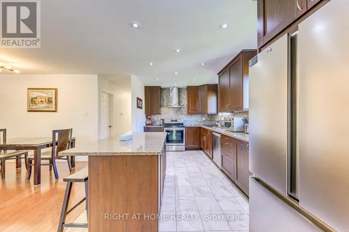 MAIN - 4004 MIDHURST LANE, Mississauga (Rathwood), Ontario L4Z1C7