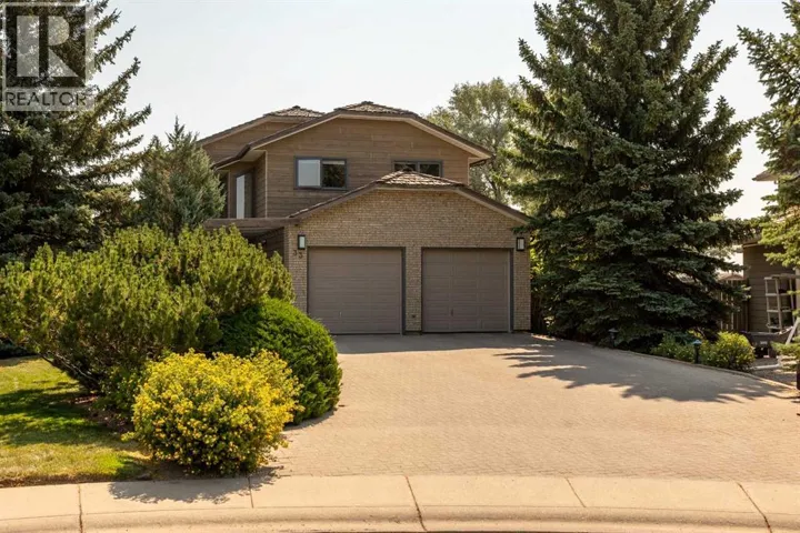 33 Ridgewood Crescent W, Lethbridge, Alberta T1K5Y1