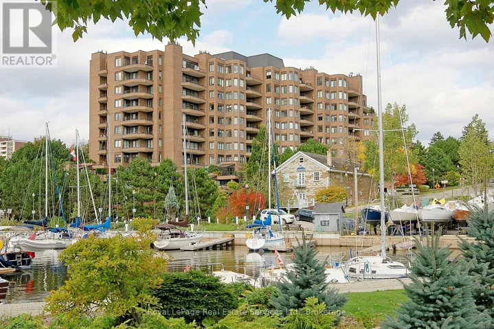 1105 - 100 LAKESHORE ROAD E, Oakville (OO Old Oakville), Ontario L6J6M9