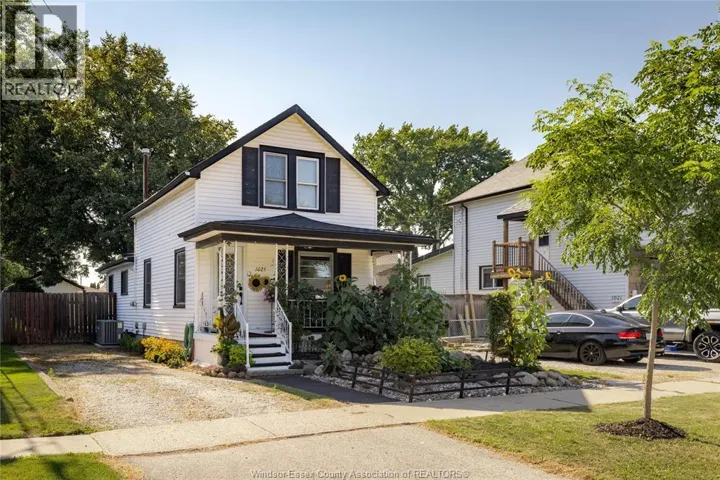 1025 WILLIAM STREET, Tecumseh, Ontario N8N2A5