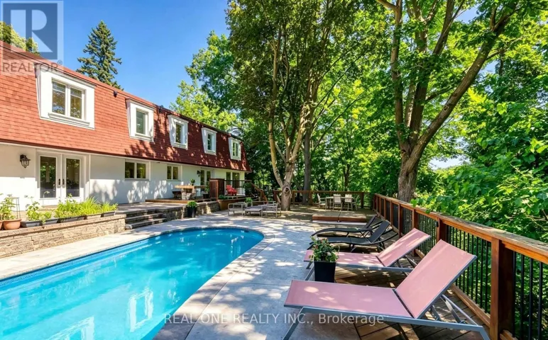 814 CALDER ROAD, Mississauga (Clarkson), Ontario L5J2N5