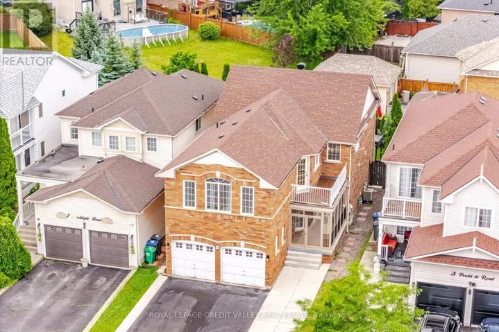 5 PORCHLIGHT ROAD, Brampton (Fletcher's Creek Village), Ontario L6X4S3