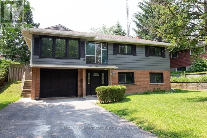 391 TAMARACK DRIVE, Waterloo, Ontario N2L4G7