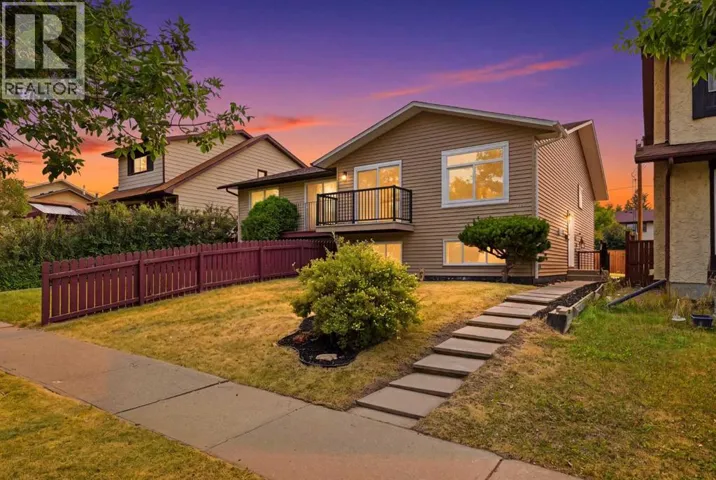 1387 Berkley Drive NW, Calgary, Alberta T3K1T5