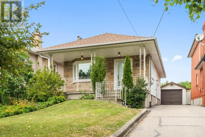 114 GRACEFIELD AVENUE, Toronto (Maple Leaf), Ontario M6L1L1