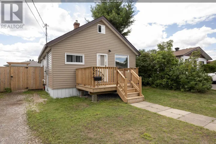 825 Newport AVE, Thunder Bay, Ontario P7A6J8
