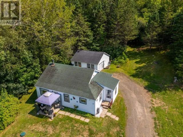 20 M And R Street, Clementsport, Nova Scotia B0S1E0