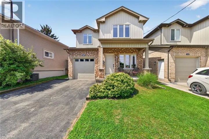 17 GRANTHAM Avenue S, St. Catharines, Ontario L2P3B3