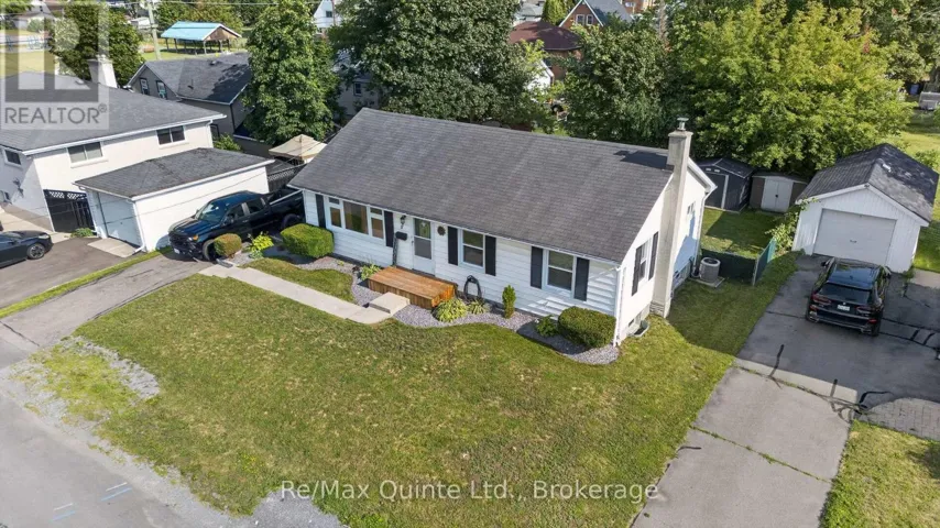 5 WILKINS STREET, Belleville (Belleville Ward), Ontario K8P1P2