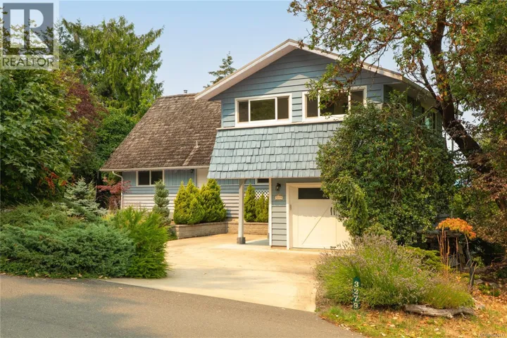 3279 Blueback Dr, Nanoose Bay, British Columbia V9P9J1
