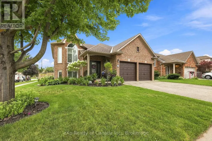 17 VARLEY CRESCENT, Brantford, Ontario N3R7Z3
