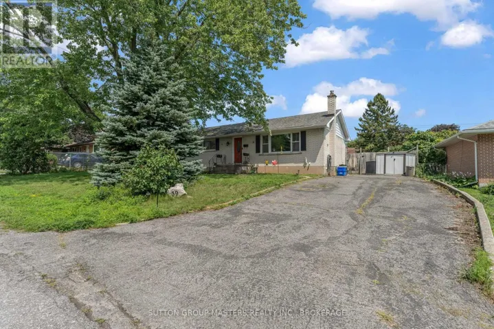 39 OXFORD CRESCENT, Loyalist (Amherstview), Ontario K7N1R1