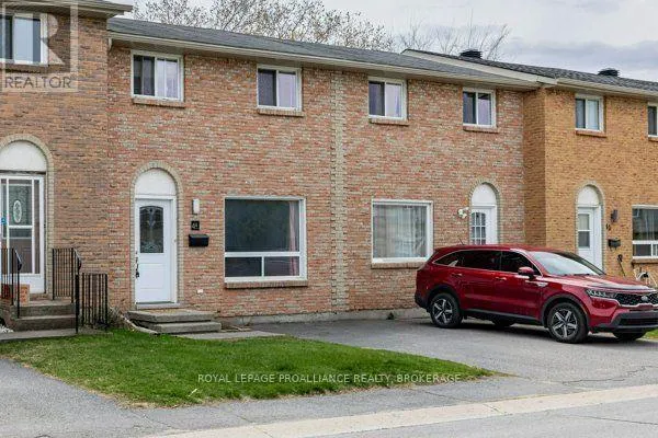 53 - 44 ROSEMUND CRESCENT, Kingston (West of Sir John A. Blvd), Ontario K7M6Z4