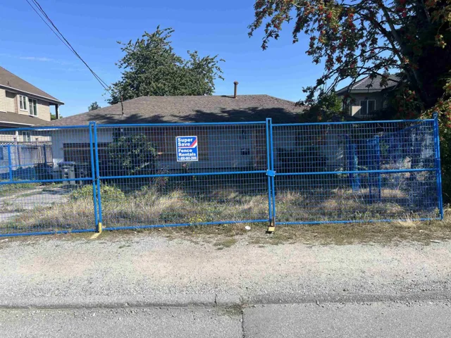 12111 84 AVENUE, Surrey, British Columbia V3W3G4