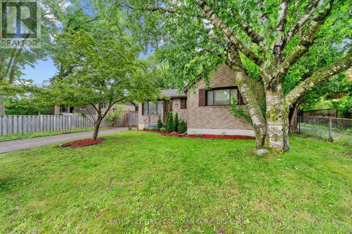 54 MANITOULIN DRIVE, London East (East O), Ontario N5W1M4