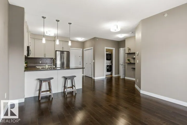 #409 2207 44 AV NW, Edmonton, Alberta T6T0T2