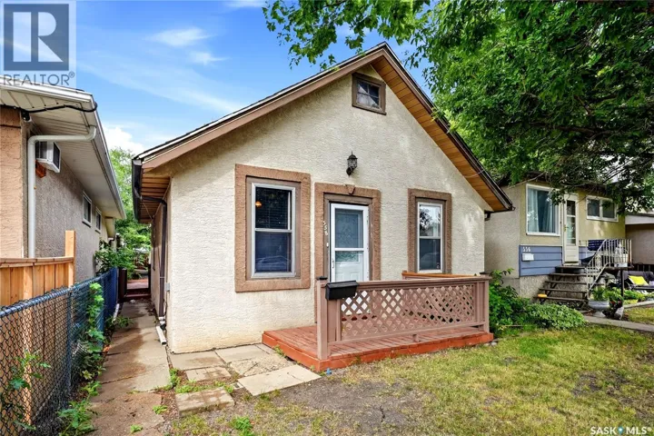 558 OSLER STREET, Regina, Saskatchewan S4R1W1