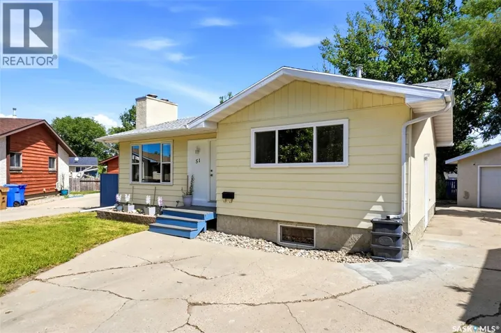 51 Martinac CRESCENT, Regina, Saskatchewan S4X1R5