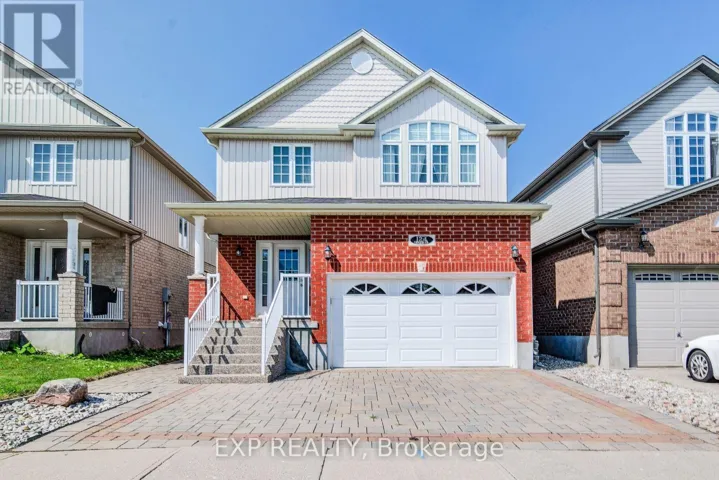 124 UDVARI CRESCENT, Kitchener, Ontario N2N3P6