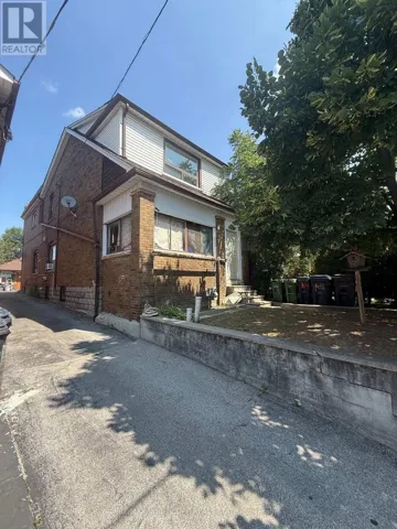 64 ASHBURNHAM ROAD, Toronto (Corso Italia-Davenport), Ontario M6H2K5