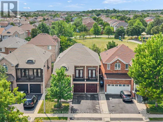 32 BRENTCLIFF DRIVE, Brampton (Fletcher's Meadow), Ontario L7A2N1