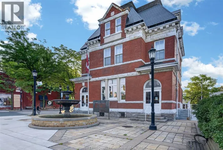 3201 SANDWICH STREET, Windsor, Ontario N9C1A9