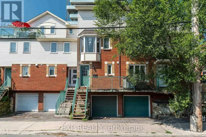 166 FORWARD AVENUE, Ottawa, Ontario K1Y1K9
