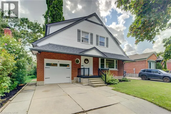 31 EDMUND Road, Kitchener, Ontario N2H1J5