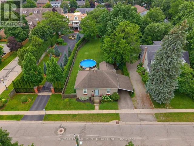 57 MAIN STREET N, Hamilton (Waterdown), Ontario L0R2H0