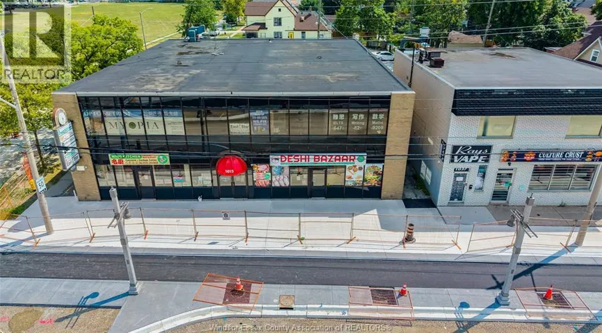 1015 UNIVERSITY AVENUE West, Windsor, Ontario N9A5S6