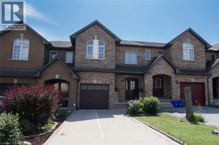 57 TOWNMANSION Drive, Hamilton, Ontario L8T5A6