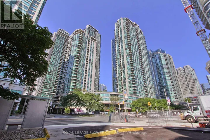 302 - 12 YONGE STREET, Toronto (Waterfront Communities), Ontario M5M3G5