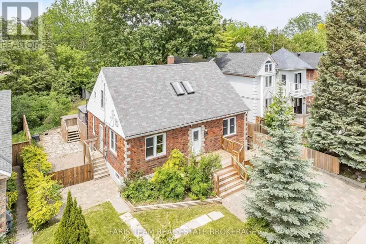 18 HOLGATE STREET, Barrie (Allandale), Ontario L4N2T5