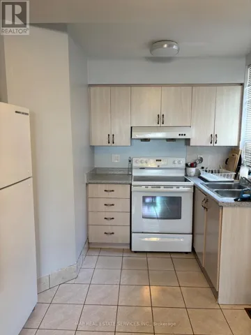 844 BROWNS LINE, Toronto (Alderwood), Ontario M8W3W2