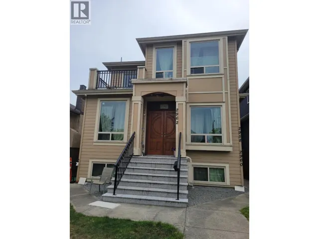 2962 KITCHENER STREET, Vancouver, British Columbia V5K3E5