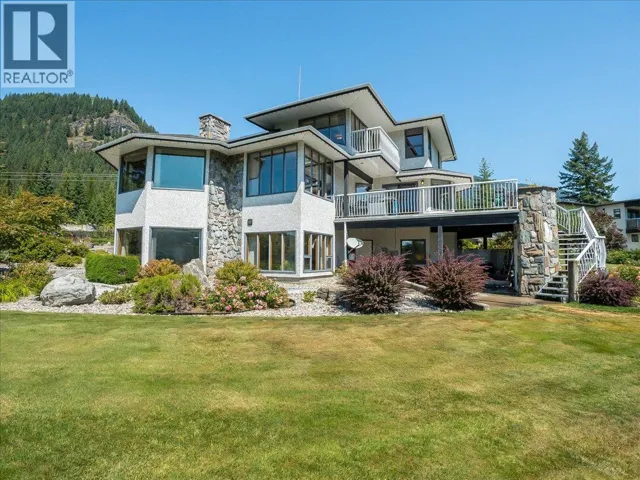5725 Taghum Frontage Road, Taghum, British Columbia V1L6X9
