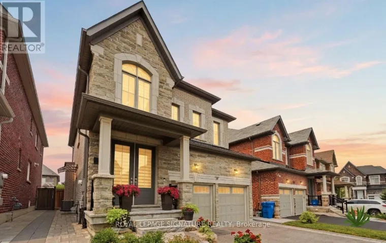68 DUGGAN STREET, Aurora, Ontario L4G0Y8