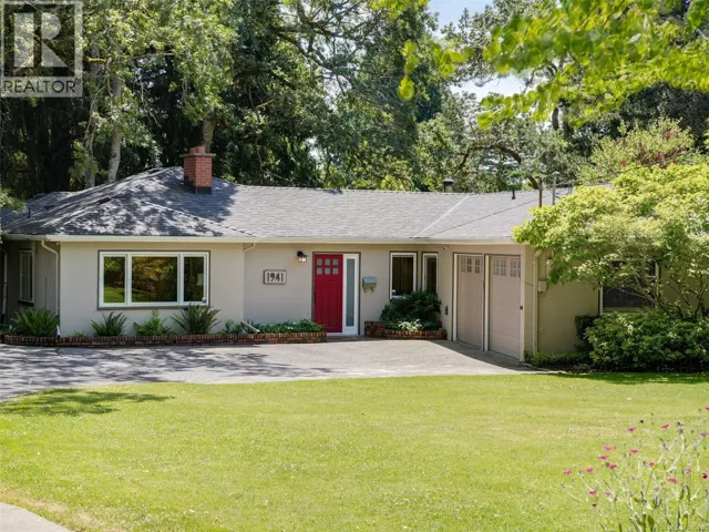 1941 Mayfair Dr, Saanich, British Columbia V8P1R1