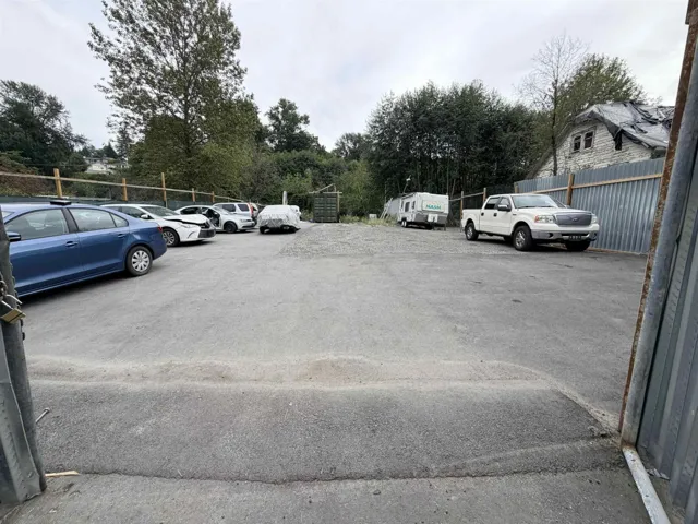 13842 117 AVENUE, Surrey, British Columbia V3R2V4