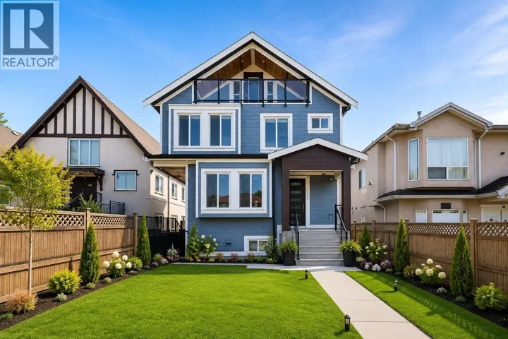 1 2430 E 41 STREET, Vancouver, British Columbia V5R2W4