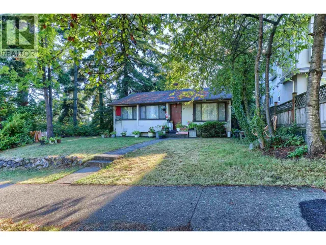 8287 VICTORIA DRIVE, Vancouver, British Columbia V5P4A7