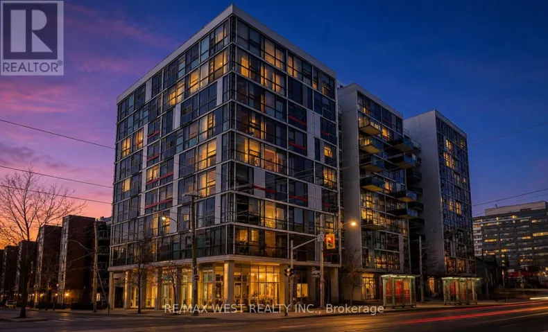 401 - 60 BATHURST STREET, Toronto (Niagara), Ontario M5V2P4