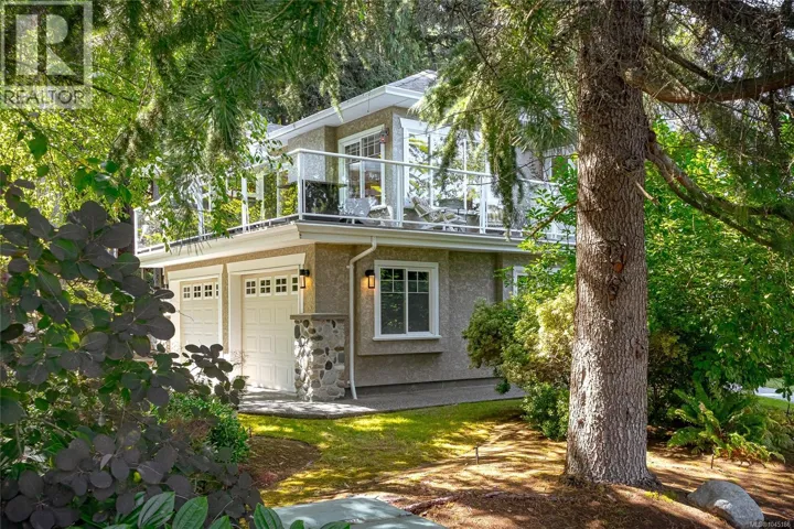 7348 Ridgedown Crt, Central Saanich, British Columbia V8M2H7