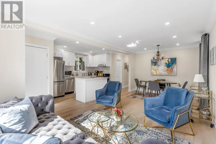 34 RINGLEY AVENUE, Toronto (Stonegate-Queensway), Ontario M8Y1P1