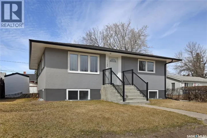 1156 4th AVENUE NW, Moose Jaw, Saskatchewan S6H3X4