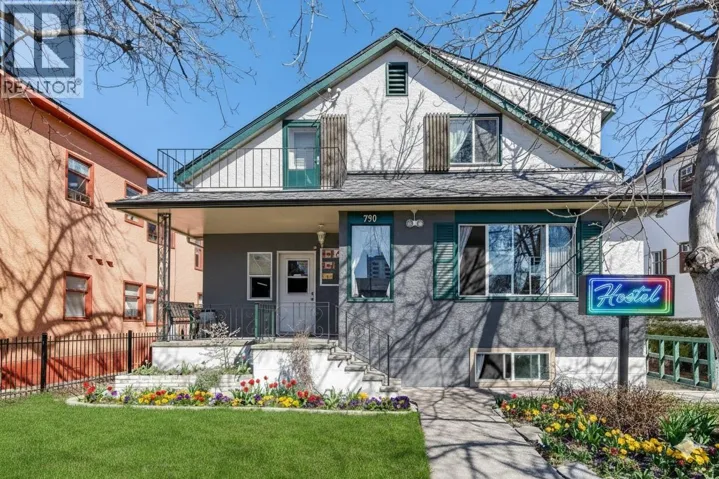 730 Bernard Avenue, Kelowna, British Columbia V1Y6P5